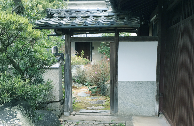 スタジオ入り口